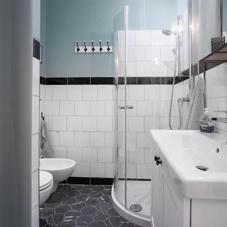 1 Bedroom Lovely In San Remo