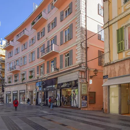 1 Bedroom Lovely In Appartement *