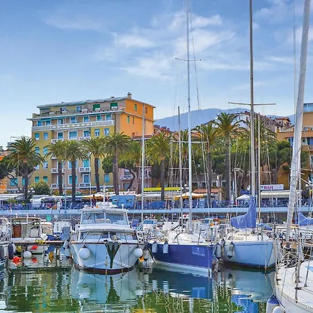 Appartement 1 Bedroom Lovely In San Remo